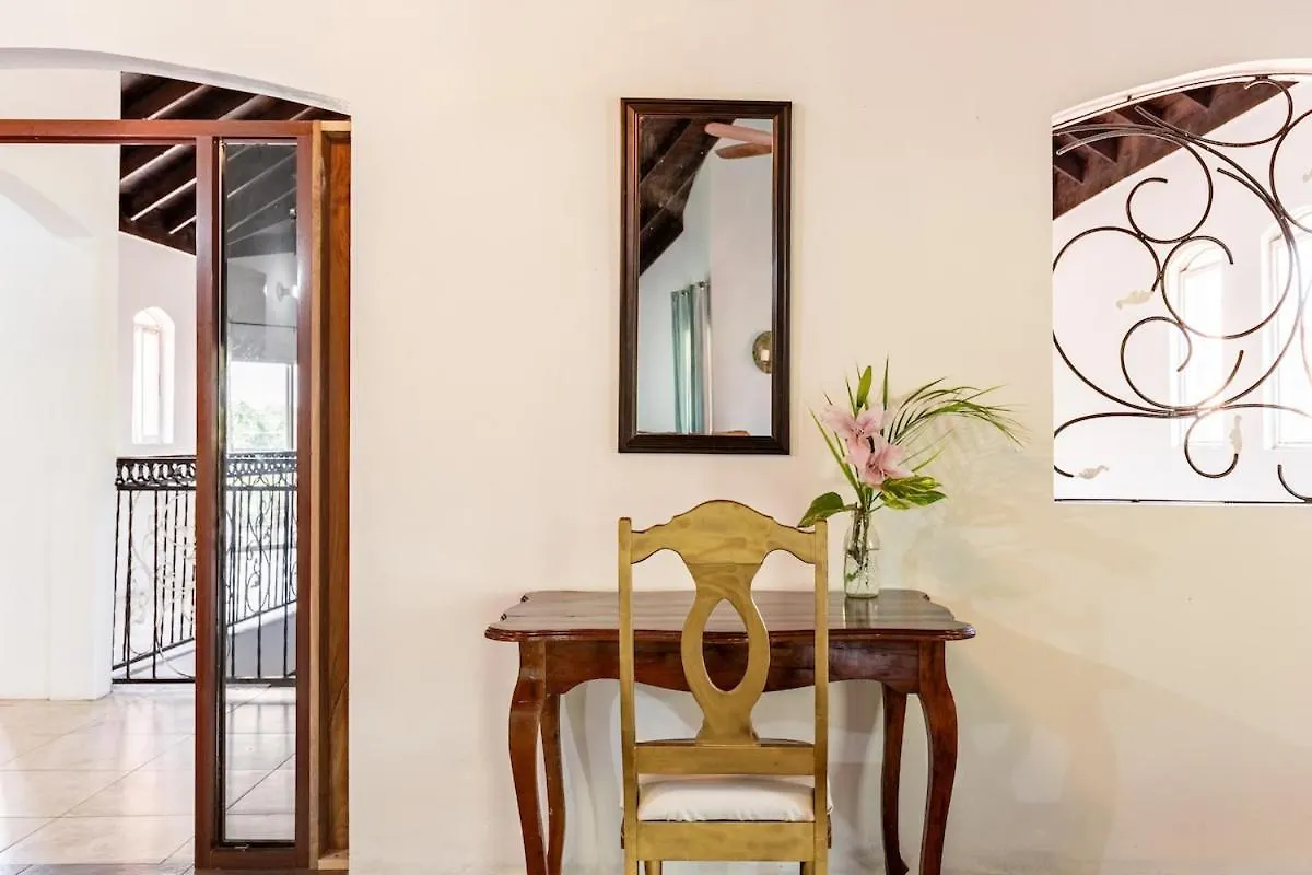 Seaside Villa Retreat -7Br, Private Spa And Vip Beach Club Runaway Bay Jamaica